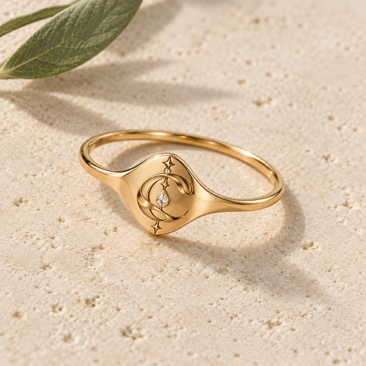 CURVEMIX Estelle Crystal Band Ring