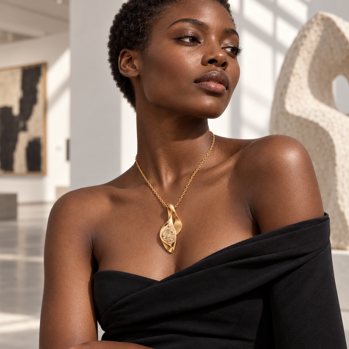 CURVEMIX Solenne Organic Pendant Necklace